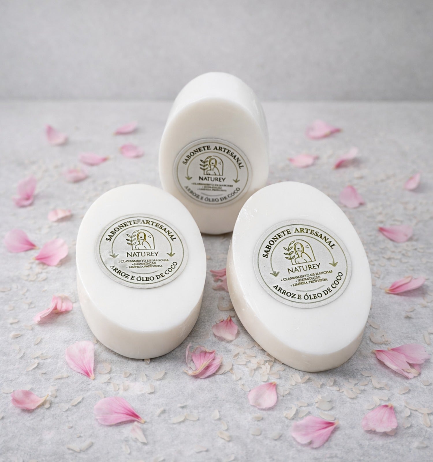 Sabonete Artesanal  Naturey Esfoliante e Cicatrizante de Aveia  e Mel